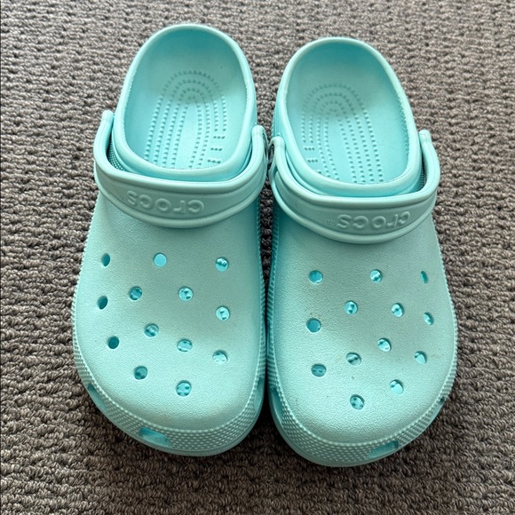 Crocs, EUC, light aqua women’s 11. Men’s 9 teal blue - Picture 1 of 6